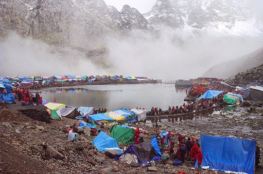 Hadsar in himachal Pradesh - Camp at Manimahesh Lake 